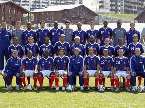 Федерация футбола Франции дисквалифицировала всех футболистов, которые участвовали в ЧМ-2010