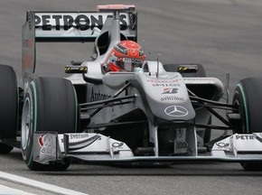 Гран-при Германии: Шумахера оштрафовали за превышение скорости