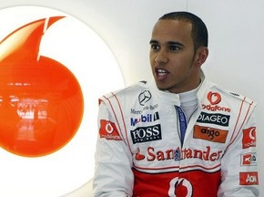 Пилоты Формулы-1 считают Хэмилтона фаворитом сезона-2010