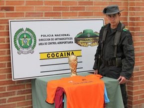 В Колумбии задержали наркоторговецев, провозивших кокаин в Кубке мира ФИФА