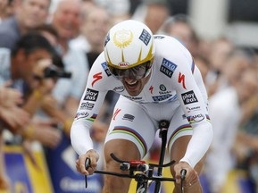 Швейцарец Канчеллара выиграл пролог Тур де Франс