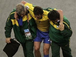 Травма Элано оказалась незначительной