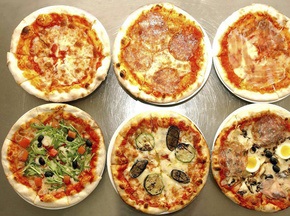 Ирландские пиццерии угощают посетителей в честь голов в ворота сборной Франции