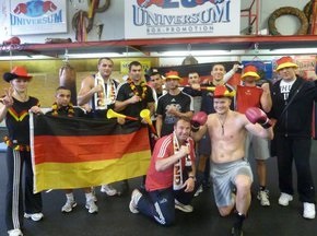 Боксерский клуб Universum поддержал сборную Германии
