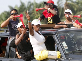 Болельщицам запретили раздеваться на матчах ЧМ-2010