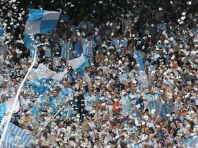 Из ЮАР депортировали десятерых аргентинских болельщиков