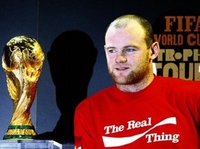 Весь персонал британського пабу змінив ім я на Уейн Руні