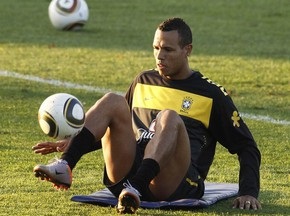 Фабиано хочет остаться в Севилье