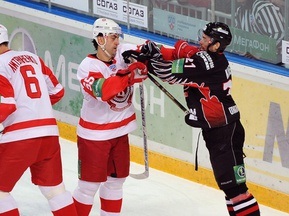 Будівельник гратиме в дивізіоні Тарасова КХЛ