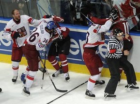 ЧМ по хоккею: Немцы - в четвертьфинале, канадцы уступили чехам