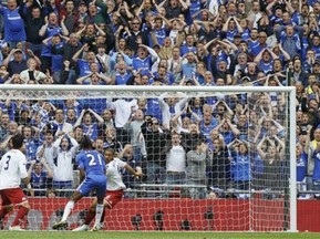 Фанаты Челси взломали телефонную систему МЮ