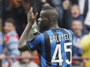 Балотелли назвал Тотти дедушкой