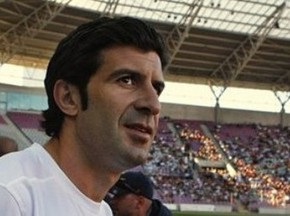 Фигу: Реал может обойти Барселону в последнем туре