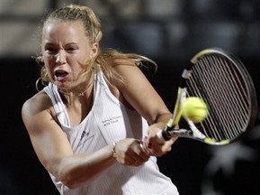 Возняцкі не мала проблем на старті турніру в Мадриді