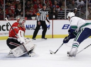 Stanley Cup: Ванкувер сократил отставание в серии с Чикаго