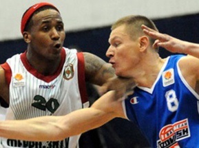 Азовмаш выиграл первую игру у Ферро