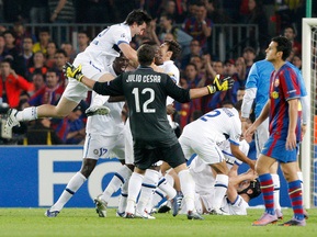 Фотогалерея. Інтер вистояв. Барселона склала повноваження