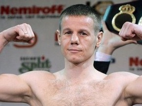 Нужненко зустрінеться з Хаттоном 9 липня