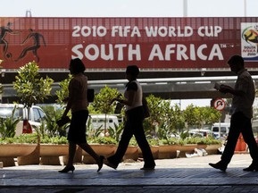 Туристы отказываются ехать на ЧМ-2010 в ЮАР