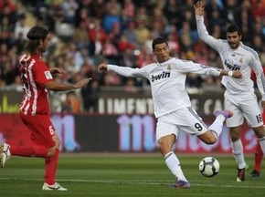 Примера: Барселона разгромила Депортиво, Атлетико уступил Хересу