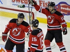 NHL: Дьяволы не оставили шансов Островитянам