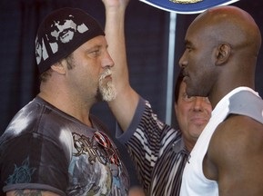 Эвандер Холифилд и Франсуа Бота взяли вес