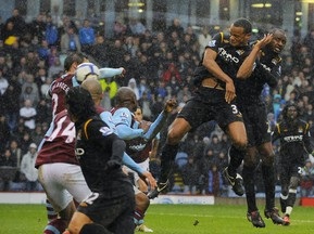 Бернли оштрафовал игрока, который в перерыве матча с МанСити ушел в паб