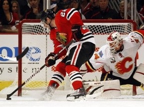 NHL: Чикаго разгромил Калгари