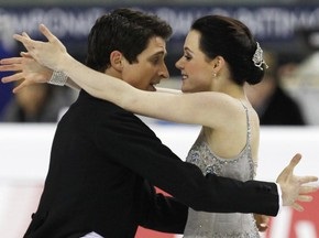 ЧМ по фигурному катанию: Канадцы продолжают лидировать после оригинального танца