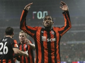 Луис Адриано пропустит три матча из-за дисквалификации