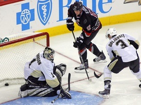 NHL: Питтсбург на выезде уступает Каролине