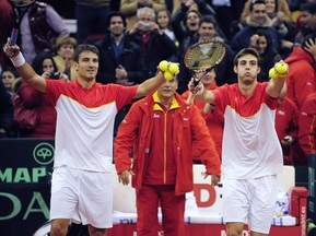 Кубок Дэвиса: Испания ведет в матче со Швейцарией, Аргентина впереди в поединке со Швецией