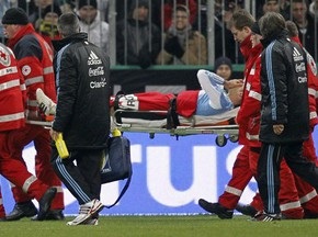 Баллак сломал скулу защитнику сборной Аргентины