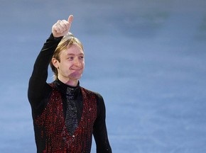 Плющенко перенесет две операции