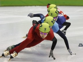 Шорт-трек: Китаянка выигрывает золото в соревнованиях на 1000 метров