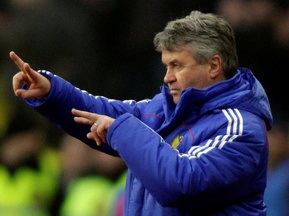 Хиддинк в августе возглавит сборную Турции