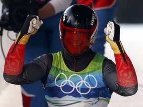 Санний спорт: Фелікс Лох здобуваєє золото