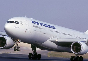Чистые убытки Air France-KLM выросли почти в три раза