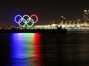Стадіон для церемонії закриття Олімпіади матиме забарвлення російського прапора