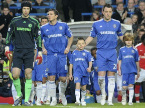 Фотогалерея: Челси выбивает Арсенал из Чемпионской гонки