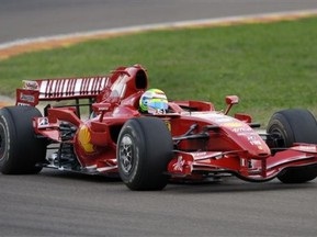 Масса продолжает показывать лучшее время на тестах в Валенсии