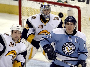 NHL: Хет-трик Кросбі приносить перемогу Пінгвінам