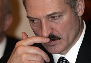 Лукашенко согласился продать России один из крупнейших банков Беларуси