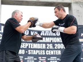 Здунек останется тренером Виталия Кличко