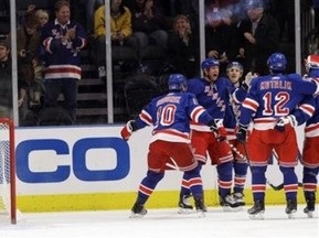 NHL: Рейнджеры одержали шестую победу подряд