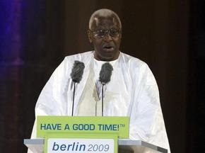 Президент IAAF до конца октября встретится с Семеней