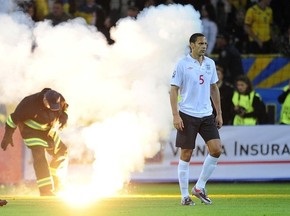 Англичане будут жаловаться по поводу файеров на Днепр-Арене