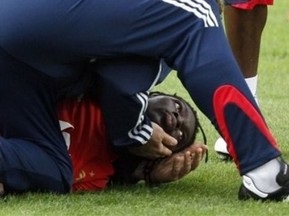 Форвард сборной Франции потерял сознание во время тренировки