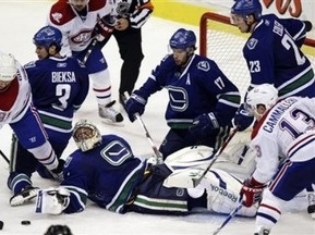 NHL: Питтсбург всухую уступил Финиксу, Ванкувер разгромил Монреаль