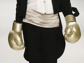 Афганські жінки-боксери виступатимуть у хіджабах у Лондоні-2012